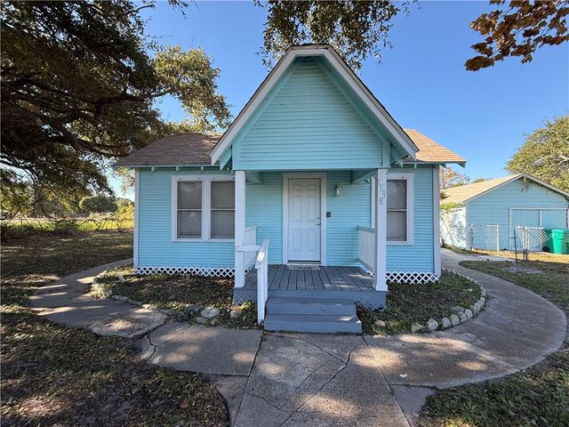 $179,900 | 1198 South McCampbell Street | Aransas Pass