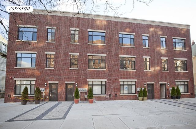 $2,799,000 | 278 Hawthorne Street | Prospect Lefferts Gardens