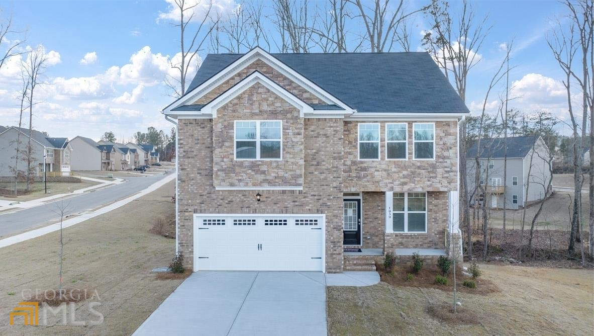 1939 Flagstone Way Conyers GA 30012 Compass