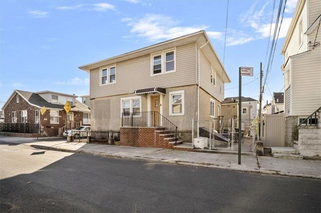 $698,000 | 9 Melba Court | Gerritsen Beach