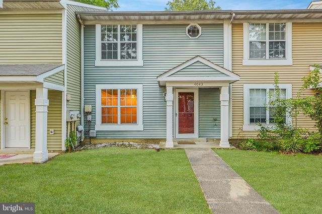 $305,000 | 4043 Bluebird Drive | St. Charles