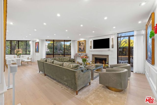 $2,950,000 | 300 North Swall Drive, Unit 105 | Beverly Hills