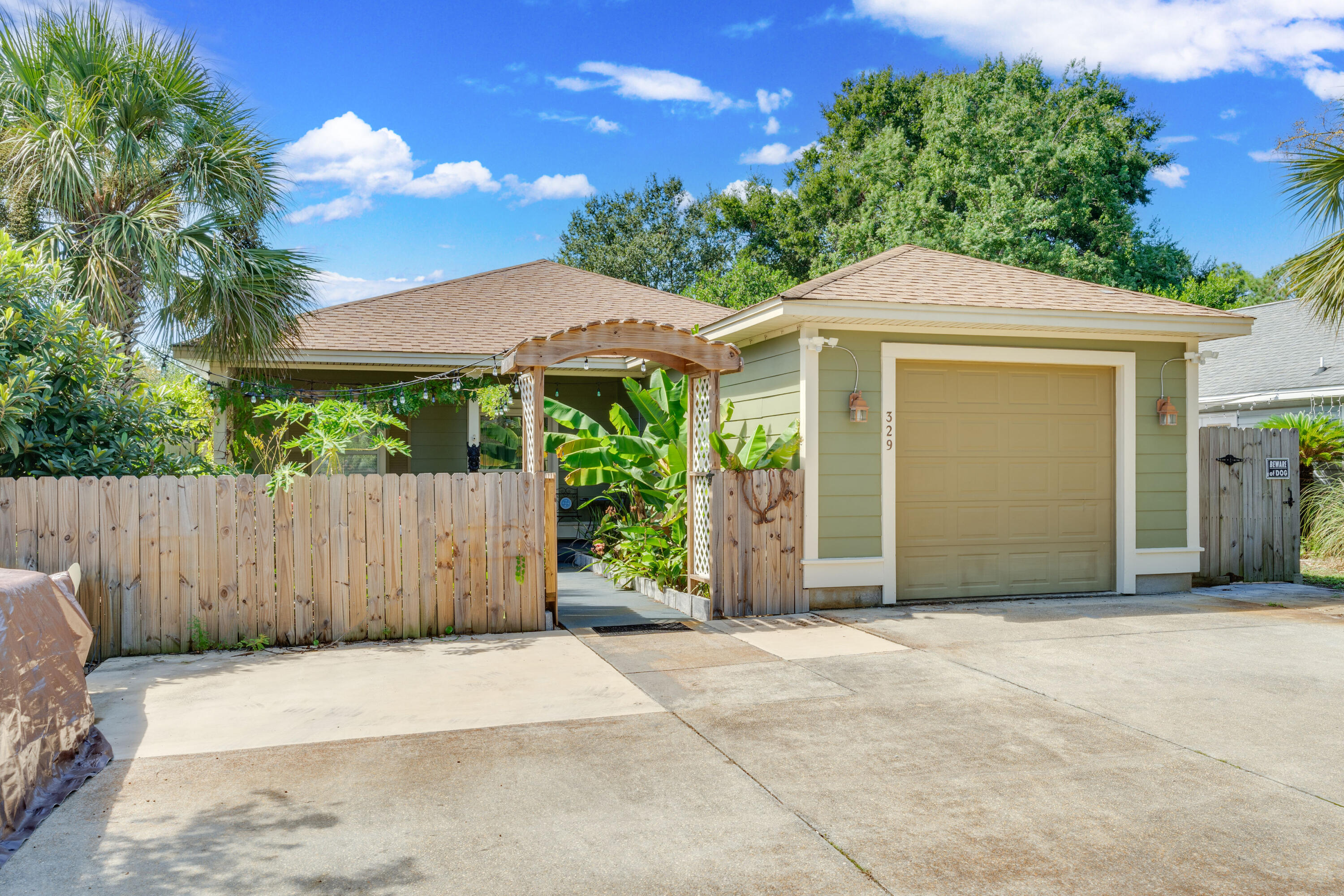 a front view of house with yard