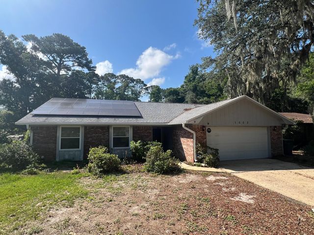 $365,000 | 1003 Darlington Oak Drive | Niceville