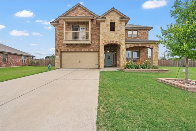 $399,900 | 5529 Tama Drive | North Lake Waco