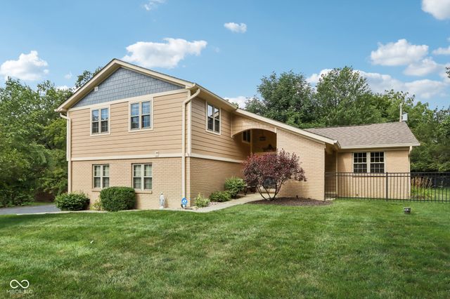 $424,900 | 15906 Farr Hills Drive | Viking Meadows