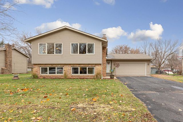 $409,900 | 9819 208th Street West | Lakeville