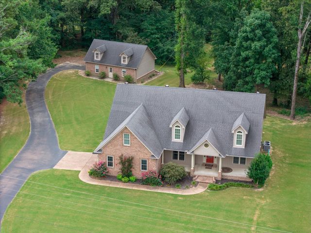 $628,500 | 779 Beaver Creek Road