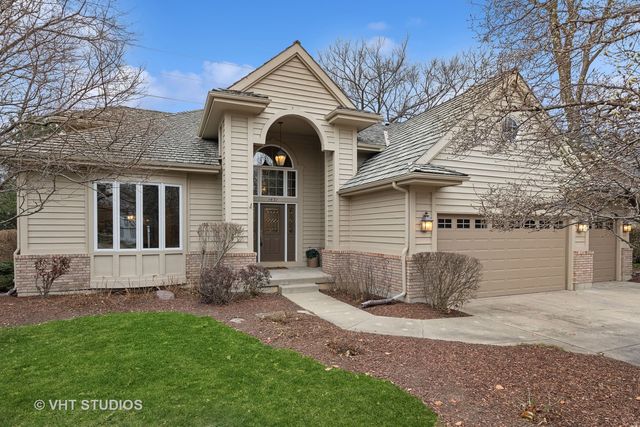 $829,900 | 1431 Stevenson Drive | Libertyville