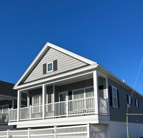 $2,800 | 44 Railroad Avenue, Unit 1 | Salisbury Beach