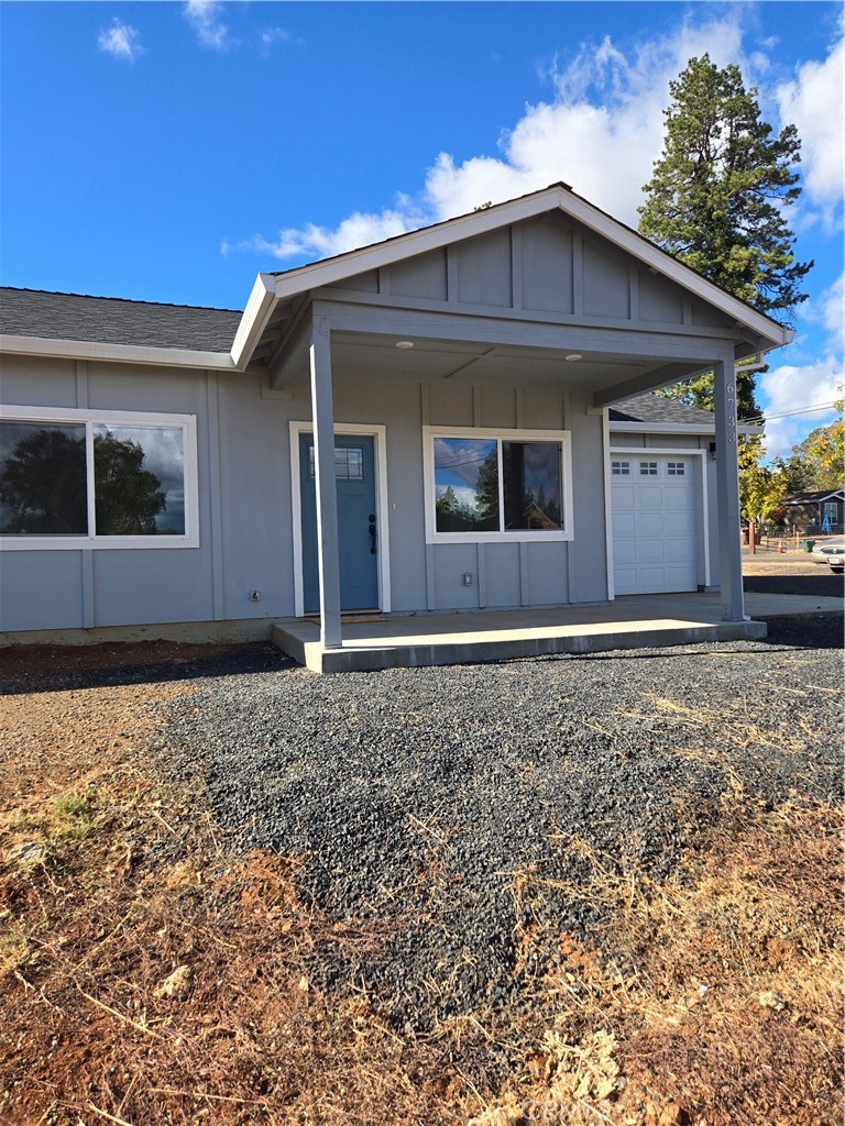 a front view of house with yard