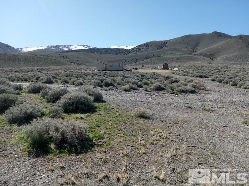 a view of a dry top field