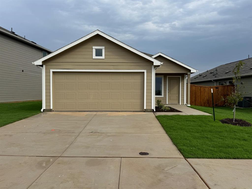 a front view of house with yard