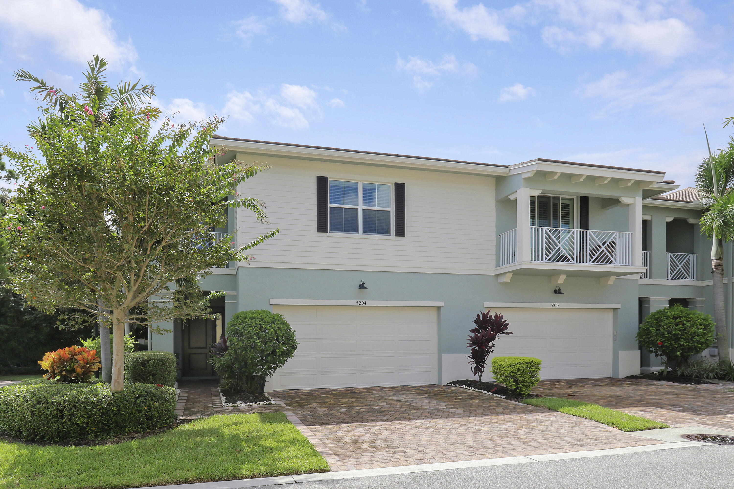 a front view of house with yard