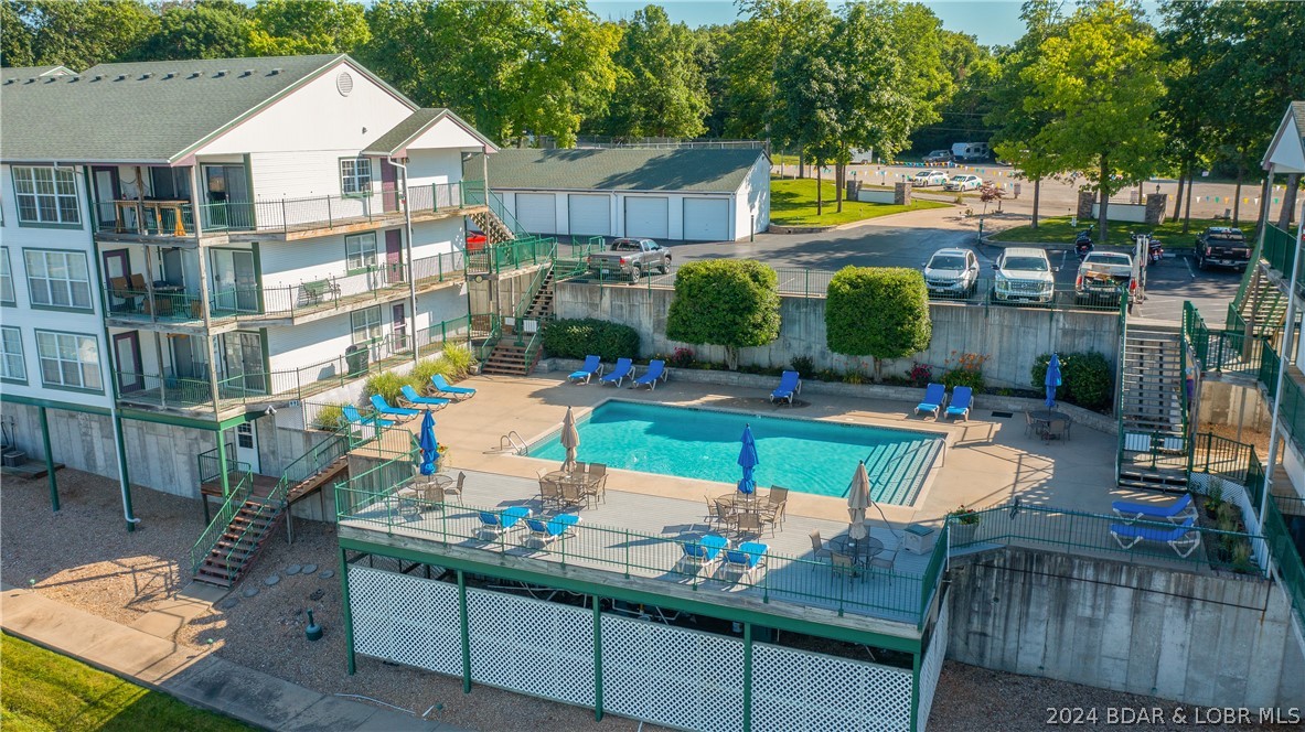 Harbour Towne Top Level Pool
