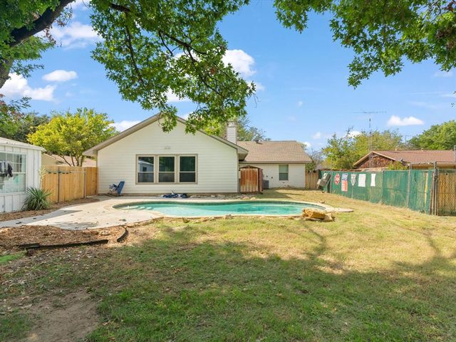 $319,909 | 212 Hillcrest Street | Sanger