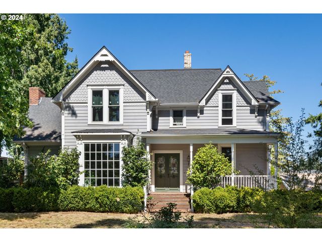 $899,000 | 1417 Orchard Heights Road Northwest | West Salem