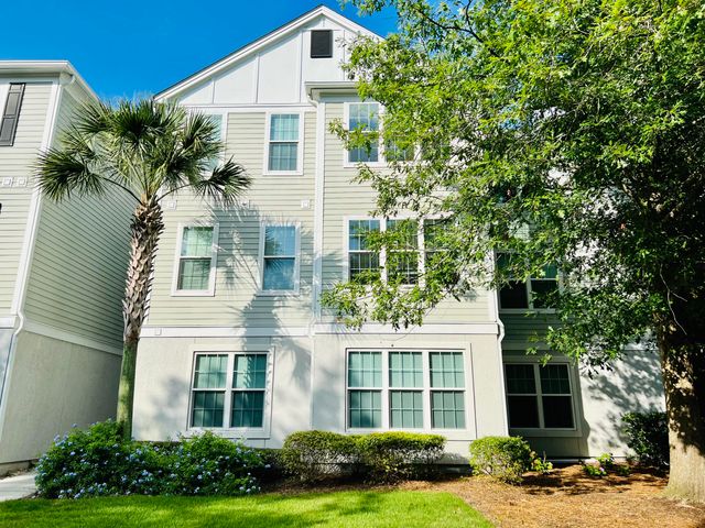 $2,650 | 60 Fenwick Hall Alley, Unit 512 | Twelve Oaks at Fenwick Plantation