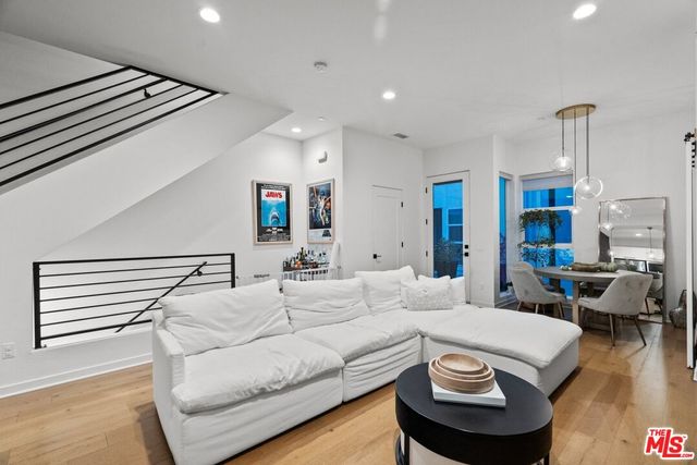 $1,075,000 | 5006 Morrison Court | North Hollywood