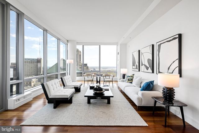 $1,699,000 | 1414 South Penn Square, Unit 32B | Avenue of the Arts South