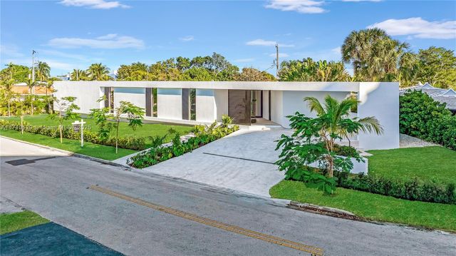 $3,970,000 | 2201 Northeast 122nd Road | Sans Souci