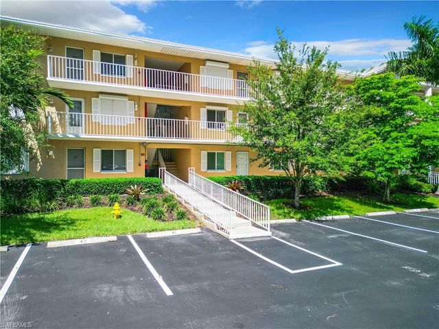 $428,000 | 3001 Sandpiper Bay Circle, Unit B202 | East Naples