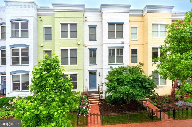 $1,350,000 | 916 3rd Street Southeast | Navy Yard