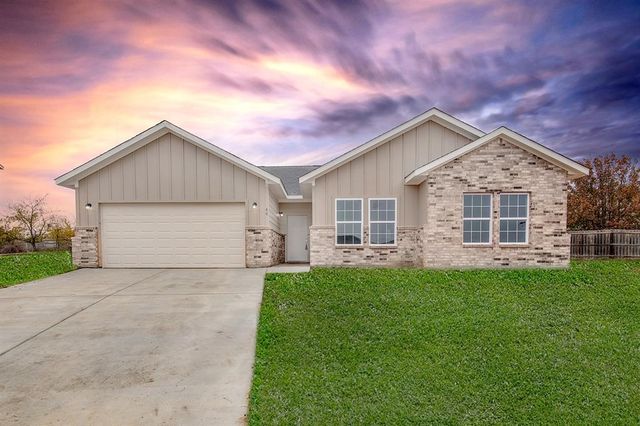 $324,000 | 140 Magnolia Estates Street | Crowley