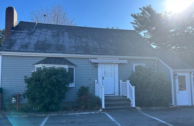 $3,250 | 1555 Ocean Street | Marshfield Center