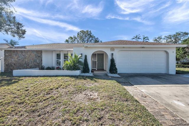 $700,000 | 11810 Marla Lane | Seminole