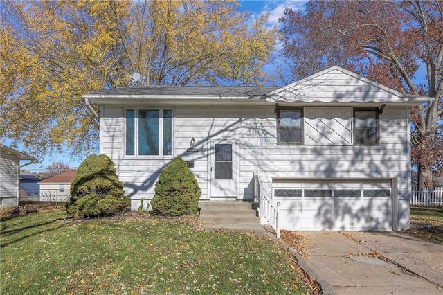 $200,000 | 18512 East 9th Street North | Independence