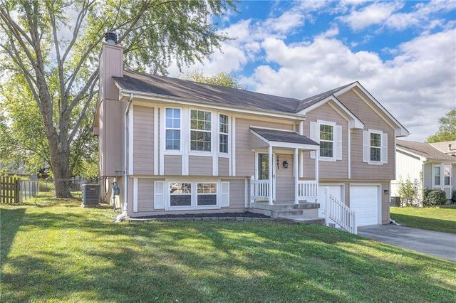 $297,900 | 1603 Tyler Drive | Foxhaven