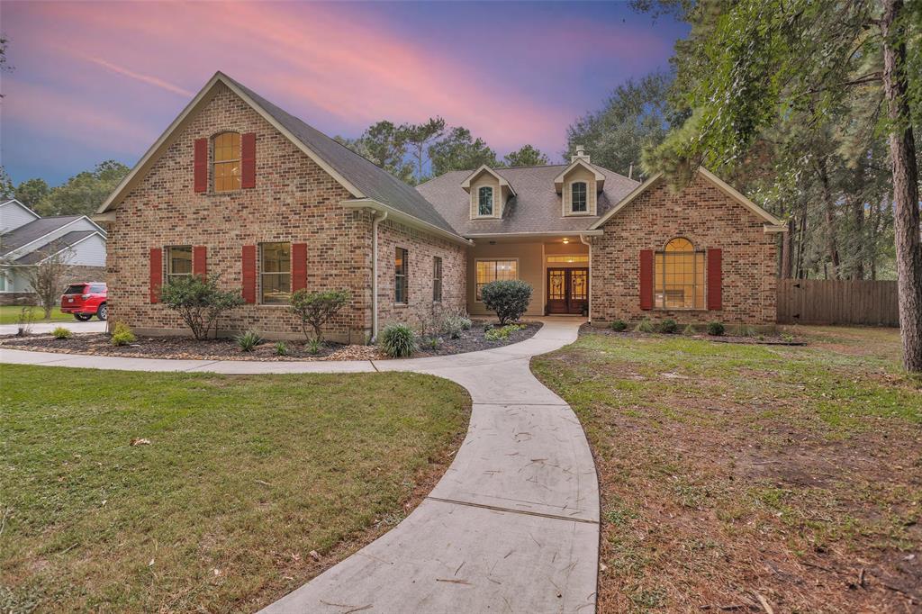 Welcome to 11520 Laurens Way in the gated golf community of Grand Lake Estates! This lovely traditional all brick one story home sits on 1.5 acres.