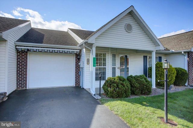 $242,000 | 114 Bayberry Drive | Greene Township - Franklin County