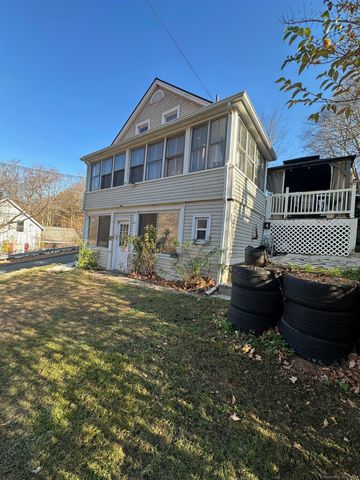 $299,900 | 63 Vernon Avenue | Rockville