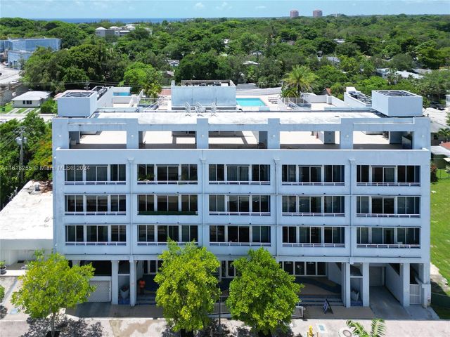 $505,000 | 3250 Grand Avenue, Unit 408 | Southwest Coconut Grove