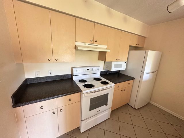 $1,800 | 4171 San Marino Boulevard, Unit 106 | The Villages of Palm Beach Lakes