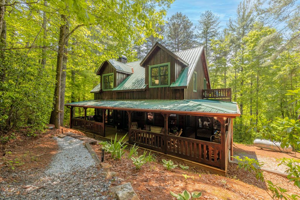 a view of house with a outdoor space