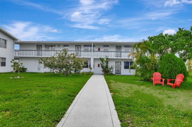 $175,000 | 267 Farnham L | West Deerfield Beach