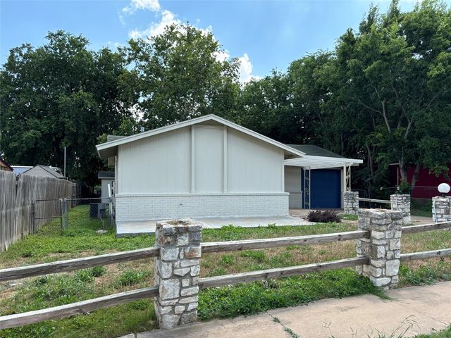 $380,000 | 2325 Rockridge Drive | Austin