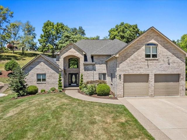 $1,070,000 | 127 Bridle Trail | Peters Township