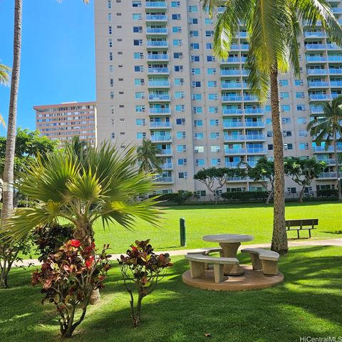 $482,500 | 3009 Ala Makahala Place, Unit 808 | Salt Lake