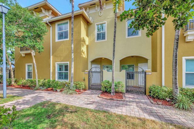 $355,000 | 2851 Prospect Road, Unit 308 | Tamarac