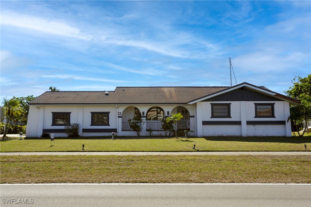 a front view of house with yard