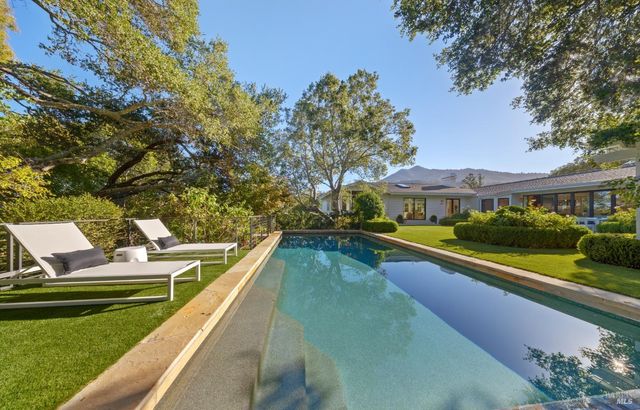 $8,995,000 | 300 Goodhill Road | Kentfield