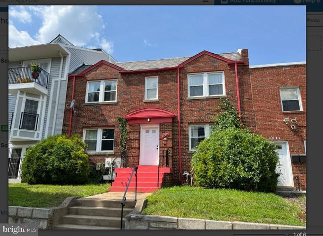 $1,600 | 1830 Independence Avenue Southeast, Unit 1 | Capitol Hill