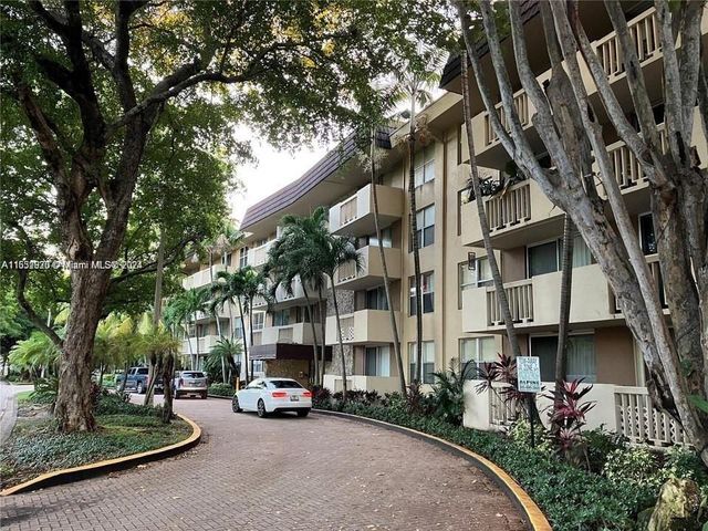 $1,650 | 1800 Sans Souci Boulevard, Unit 131 | Bayview Palms