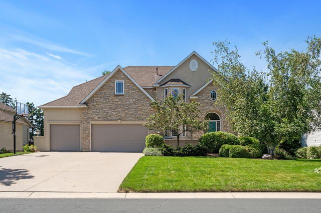 $775,000 | 4929 Pine Lane | Eagan