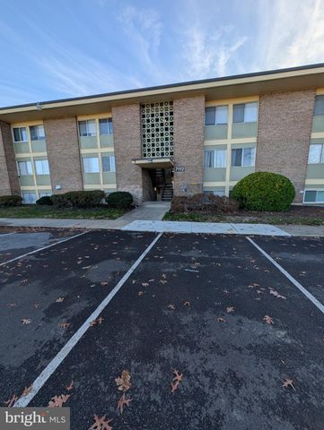 $1,450 | 7112 Donnell Place, Unit C3 | Forestville