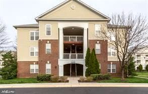 $295,000 | 42446 Mayflower Terrace, Unit 301 | Summerfield at Brambleton Town